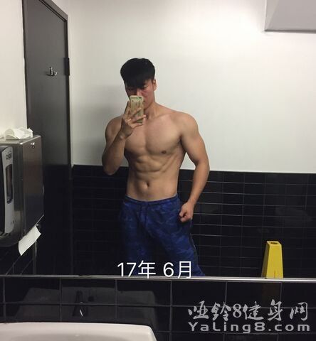 瘦弱的人怎樣變強(qiáng)壯?!看我三年玩轉(zhuǎn)逆襲肌肉男