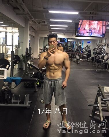 瘦弱的人怎樣變強(qiáng)壯?!看我三年玩轉(zhuǎn)逆襲肌肉男