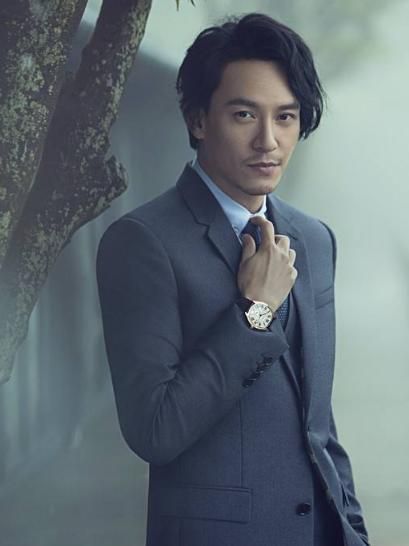 43歲張震暴瘦20斤，面容蒼白兩頰近乎凹進(jìn)去，姿態(tài)竟似老太太？