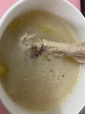 「廣東靚湯」鮮無(wú)花果瘦肉雞腳湯-清熱健胃，清甜解膩的做法 步驟4