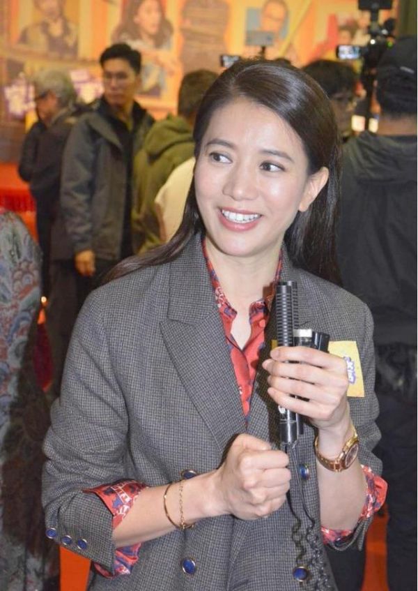 袁詠儀為新戲暴減20斤，顏值回到巔峰，張智霖直言有壓力！