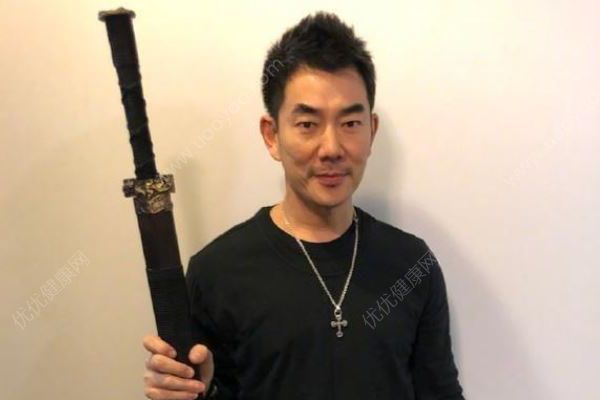 任賢齊變油膩大叔，人到中年真是一胖毀所有(4)