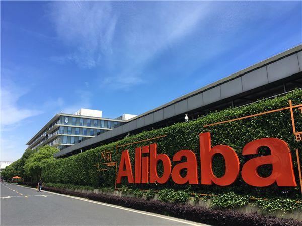 馬化騰“收緊隊形”刷屏！騰訊員工一年減少1萬人 裁員離你還有多遠？