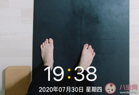 終于瘦了怎么發(fā)朋友圈表達(dá) 自己瘦了一句話語(yǔ)錄