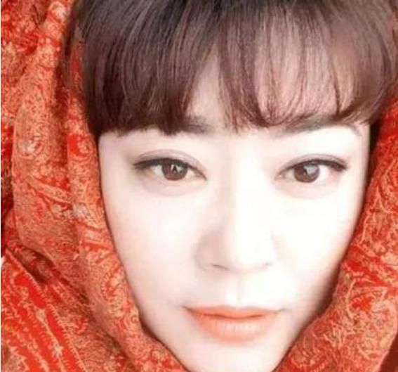 胖姐李菁菁減肥成功,瘦身成美女!