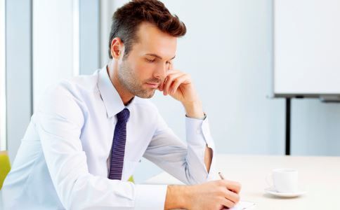 如何減掉小肚腩 啤酒肚怎么減 減啤酒肚的方法