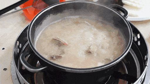 燉的鴿子湯腥味重怎么辦？只需做好“這一步”，去腥解膩入味快