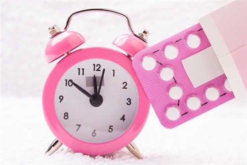 白领男士的健美操