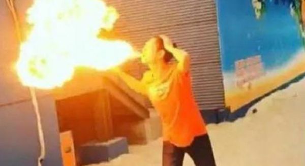 奇葩说6冉高鸣喷火是什么梗 冉高鸣冉姨的称号怎么来的