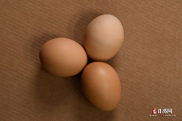 三個(gè)雞蛋