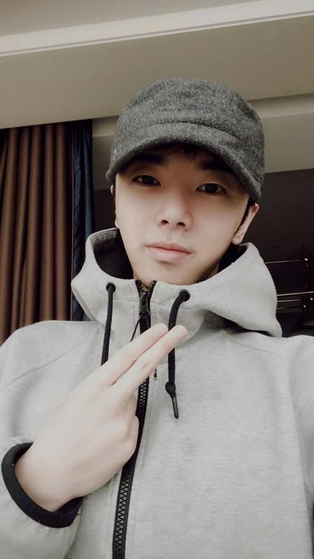 华晨宇接受采访，承认去年底身体出了问题，增肥15斤又速瘦18斤