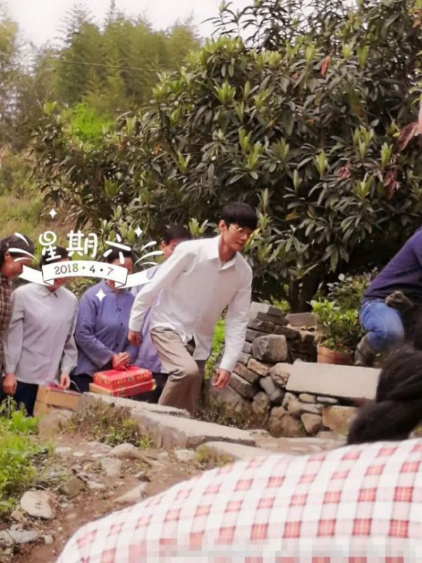 王凯瘦成纸片人怎么回事？帅气英俊外表不见，感觉一阵风就能吹跑