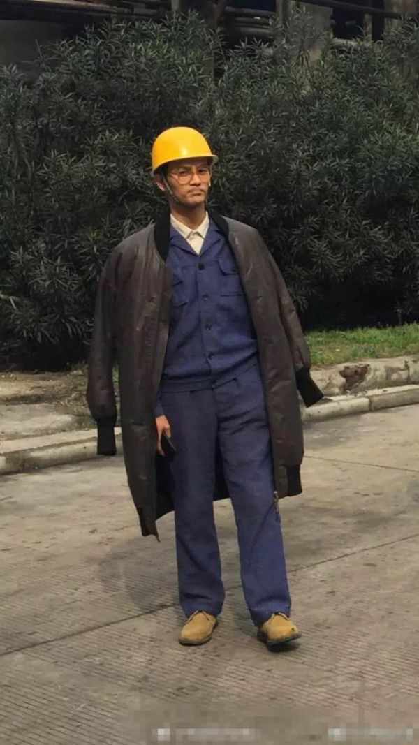 王凯瘦成纸片人怎么回事？帅气英俊外表不见，感觉一阵风就能吹跑