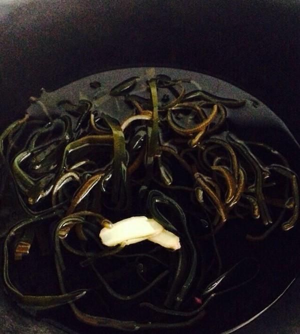 海帶加上它，熱量幾乎忽略不計(jì)，連吃1周瘦了8斤，減肥有望！