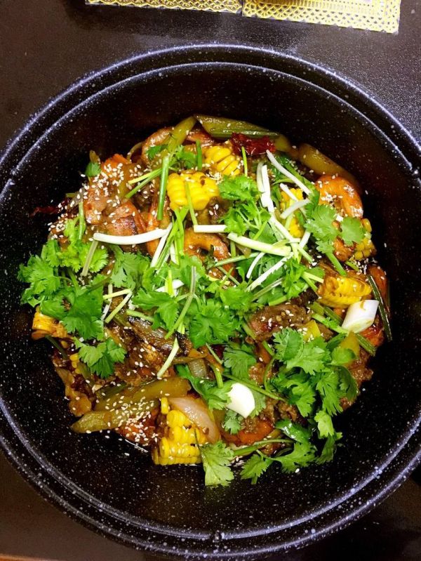 干鍋牛肉爆大蝦
