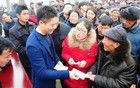 劉強(qiáng)東給每個(gè)老師發(fā)10萬(wàn)，就沒(méi)有哪個(gè)老師得罪過(guò)他？