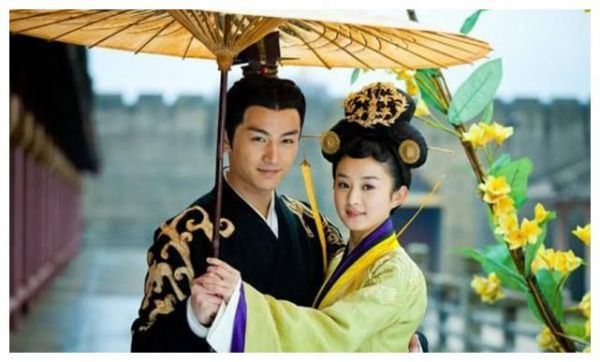 陳曉經(jīng)歷了什么？近照曝光瘦到脫相，曾經(jīng)的燦爛笑容去哪了