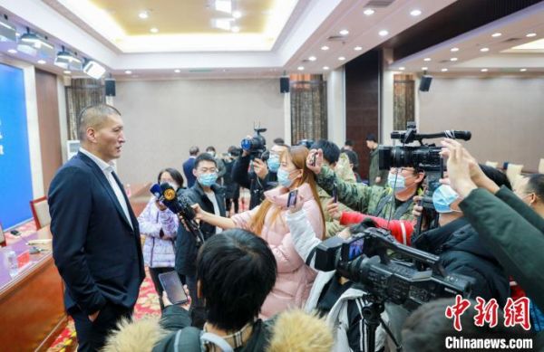 内蒙古篮协主席巴特尔：疫情暴发后民众对体育活动需求快速提升