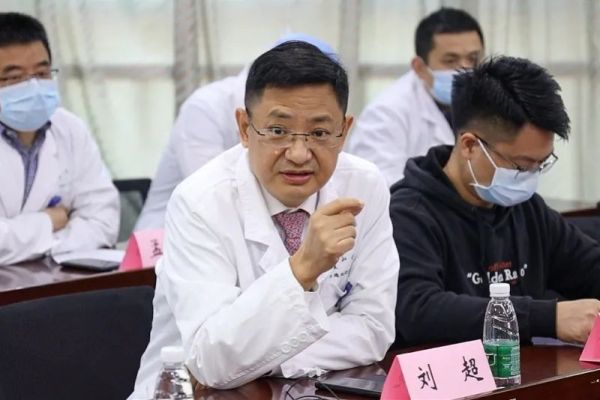 為救女兒，90后爸爸暴走1個(gè)月減重18斤，割肝救女！-幼師課件網(wǎng)第3張圖片