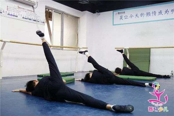 一节大汗淋漓的舞蹈课过后，不止会让孩子变瘦……