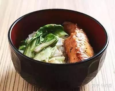 減肥食譜一天瘦一斤_一天三頓減肥食譜_減肥食譜一天瘦10斤
