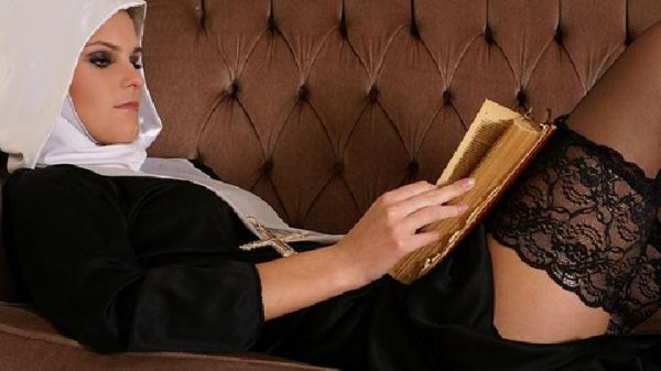肉多女性怎么鍛煉瑜伽減肥？肌肉型女性怎么瘦下來(lái)？
