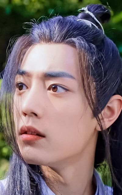 肖战怎么瘦下来的 肖战怎么减肥的方法介绍