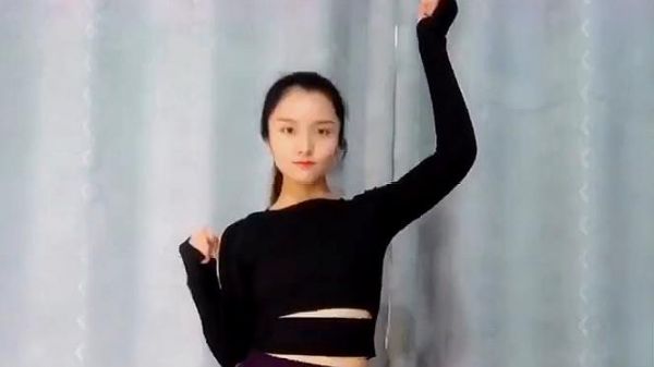 瘦肚子：這組動作主要瘦大肚腩，每天5組每組10分鐘！