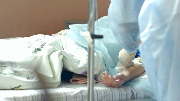 做完手術(shù)惡心不想吃東西就吐