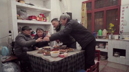 陆庆屹讲述在外漂泊的岁月，想念随时随地发生，一个人倍感孤独