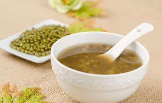 綠豆湯煮多久_綠豆煮湯圓的功效與作用_綠豆煮湯為什么是紅色