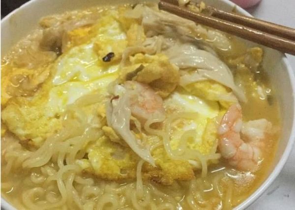 泡面怎么吃出健康?里面加點(diǎn)那個(gè),泡面立馬升級(jí),美味又健康!