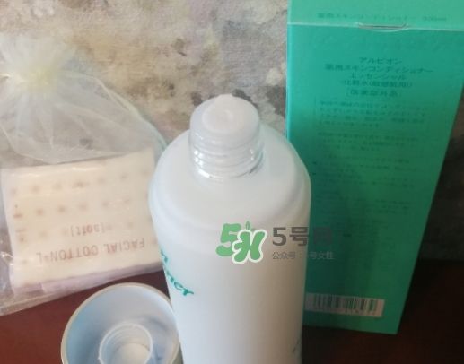 奥尔滨健康水可以天天湿敷吗？健康水湿敷要洗脸吗