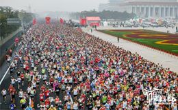 攜手北馬同行15載，阿迪達斯再啟競速新征程