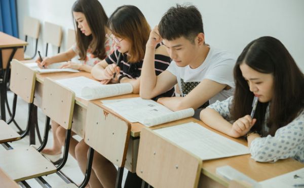 表达身体健康状况的英语语句