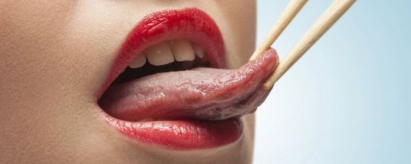 怎么从舌头看健康 舌诊的原理 舌诊要注意什么