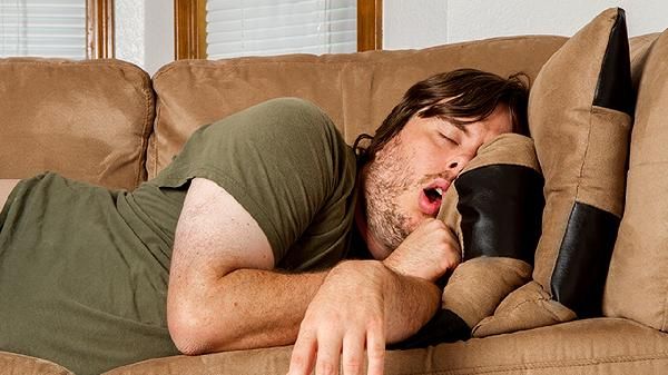 男性最正确的睡姿