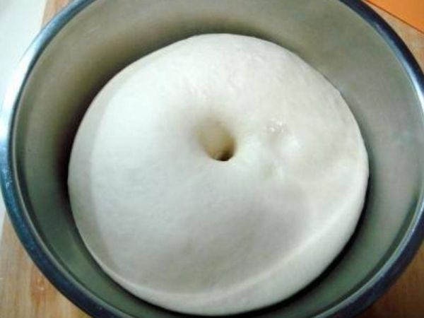 純奶手撕吐司的做法 步驟1