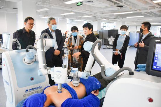 https://r.sinaimg.cn/large/article/083f931350e11314067f161cc13c9051