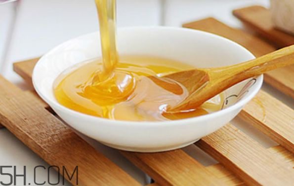 怎樣喝蜂蜜水才更好？喝蜂蜜的最佳方法