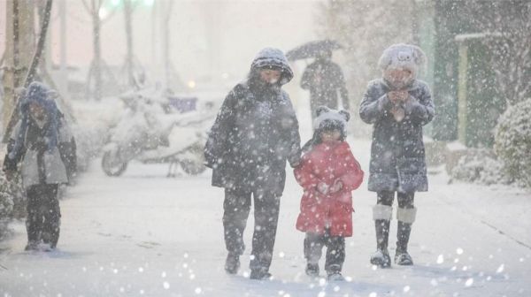 河南全黑降雪預報圖嚇壞民眾，陸罕見天氣怎么回事。（大陸中央氣象臺）