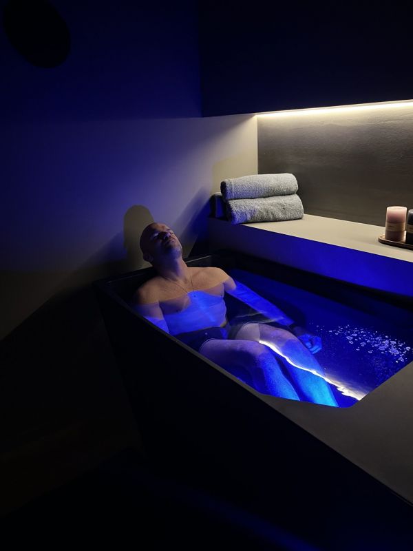 Premium Wellness Blog: Cryotherapy: Recovery and Wellness Redefined