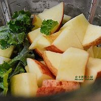 #皇后紅玫瑰花式做法#超市同款！低脂健康羽衣甘藍(lán)蘋果汁的做法圖解2