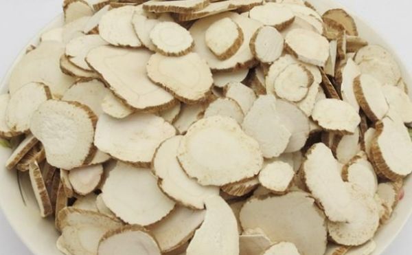 用什么泡腳可以美白？泡腳美白方法大全？(1)