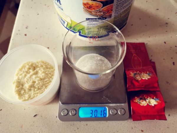純奶手撕吐司的做法 步驟1