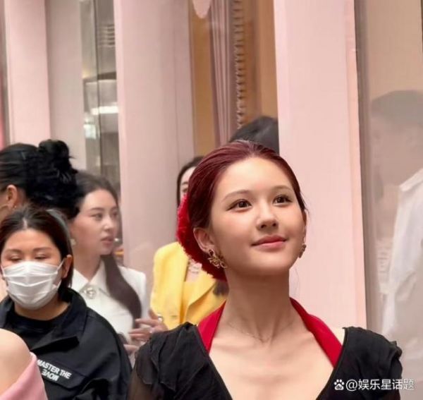 趙露思紅發(fā) 甜妹到御姐的華麗轉(zhuǎn)身