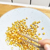 無(wú)油低糖健康爆米花#法國(guó)天然奶酪挑戰(zhàn)賽#的做法圖解2