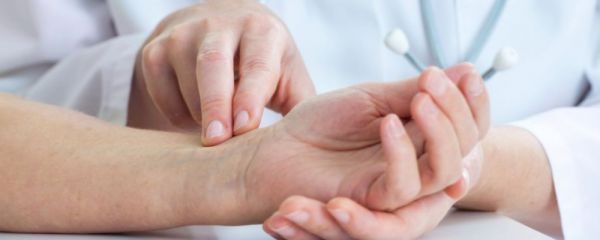 怎樣把脈知道自己懷孕 孕婦喜脈在左手還是右手 正常脈搏和喜脈的跳動