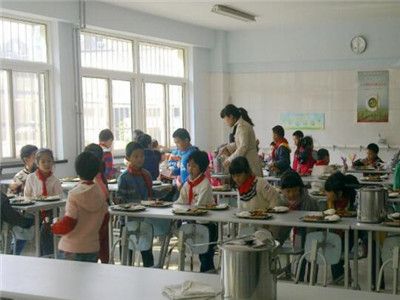 學(xué)校食堂吃什么健康