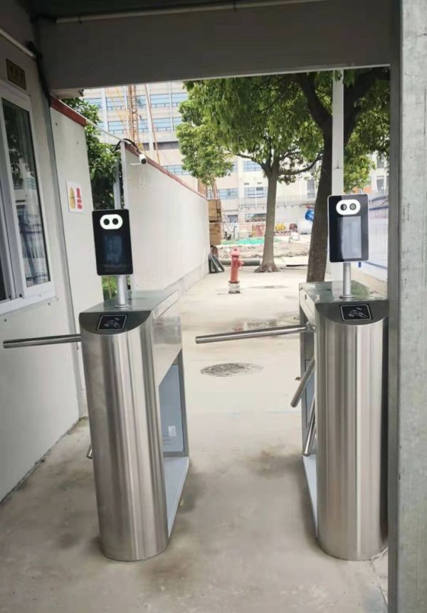 鄭州健康碼人臉識別一體機(jī)